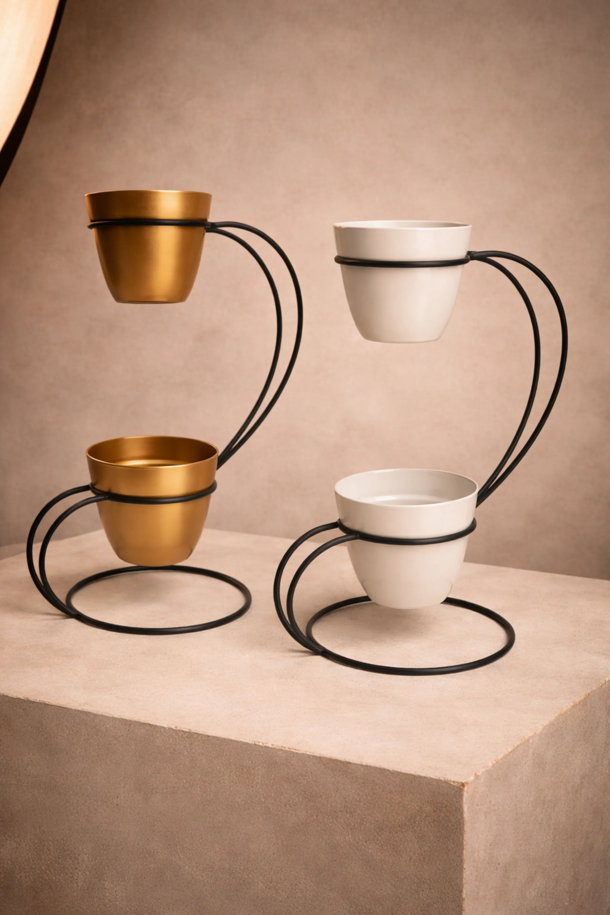 Two Pot Stand